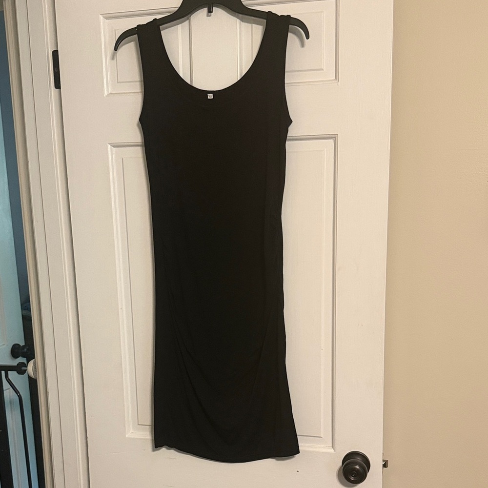 Classic Maternity Black Sleeveless Midi Dress - Sleek Everyday Style